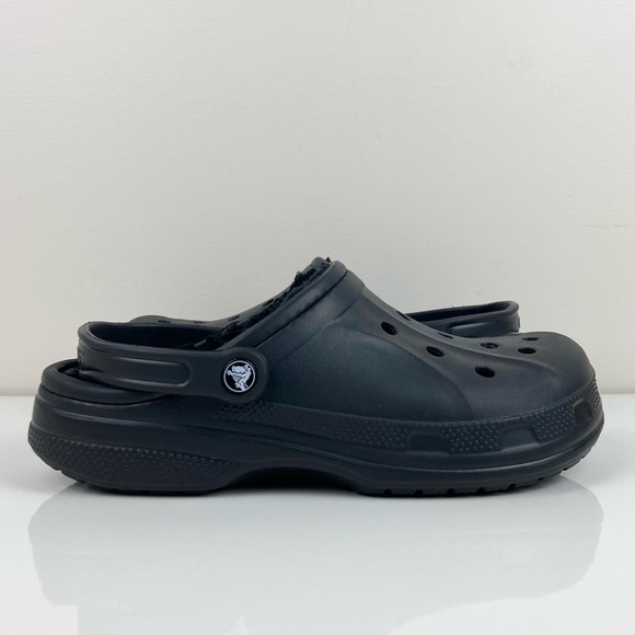 CROCS Other - Crocs Men’s Classic Lined Clogs Triple Black Slip On Shoes Size 9.0 (W11)